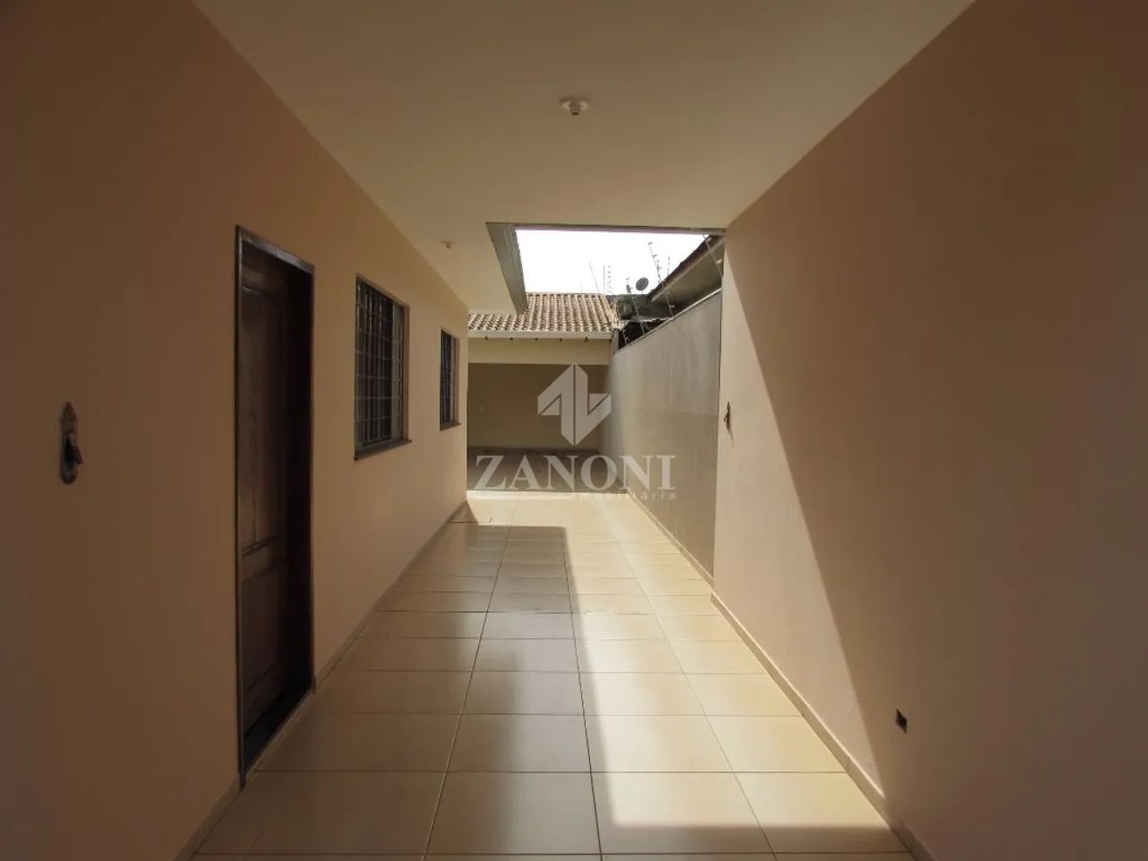 Casa Completa com 150 m² de Construção em Terreno de 300 m² Suíte, Área Gourmet e Amplo Qu - Foto 3