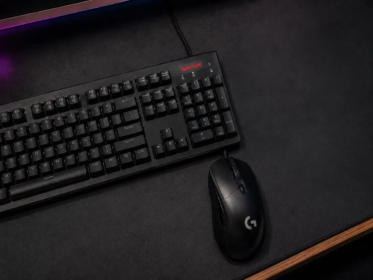 Kit Gamer Teclado Redragon E Mouse Logitech G Preto