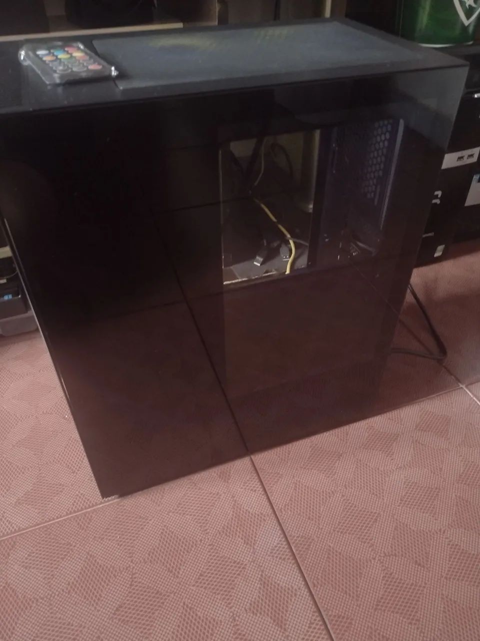 Gabinete Gamer com Controlador de cooler e fonte 500w  - Foto 3