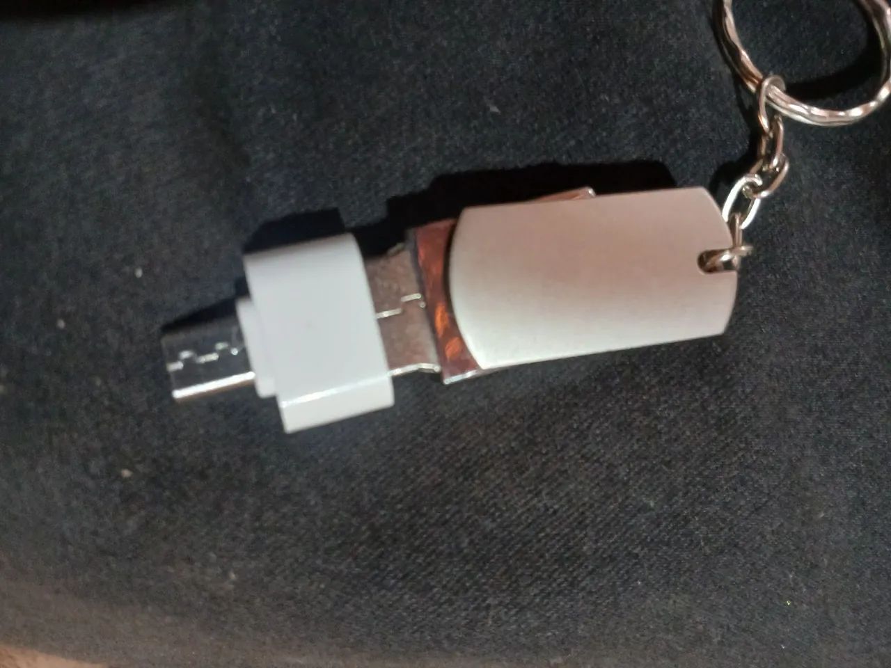 Pen drive novo  de 2 Tb  - Foto 4