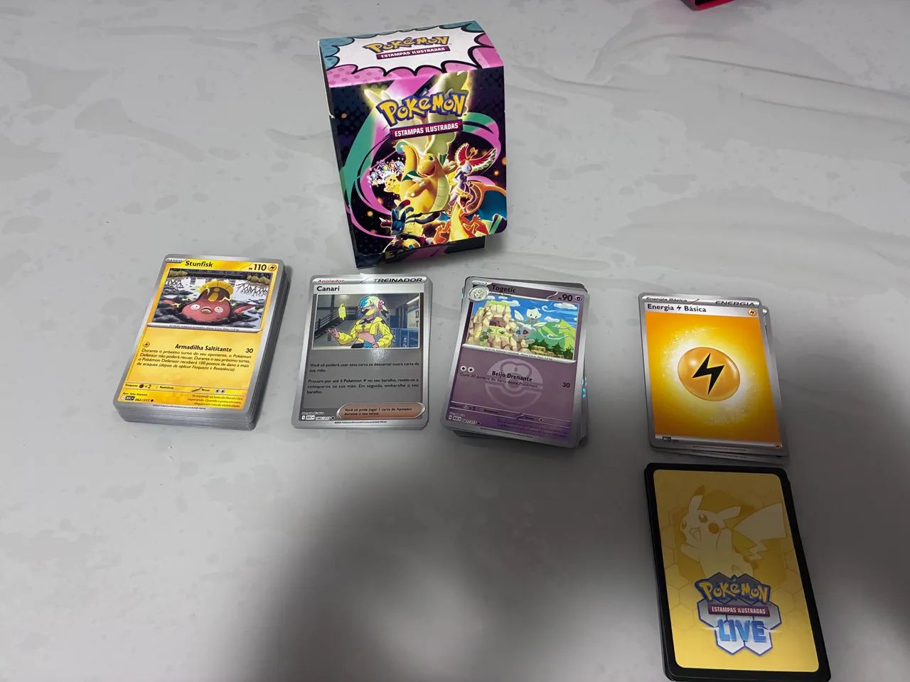 Lote de cartas Pokémon 