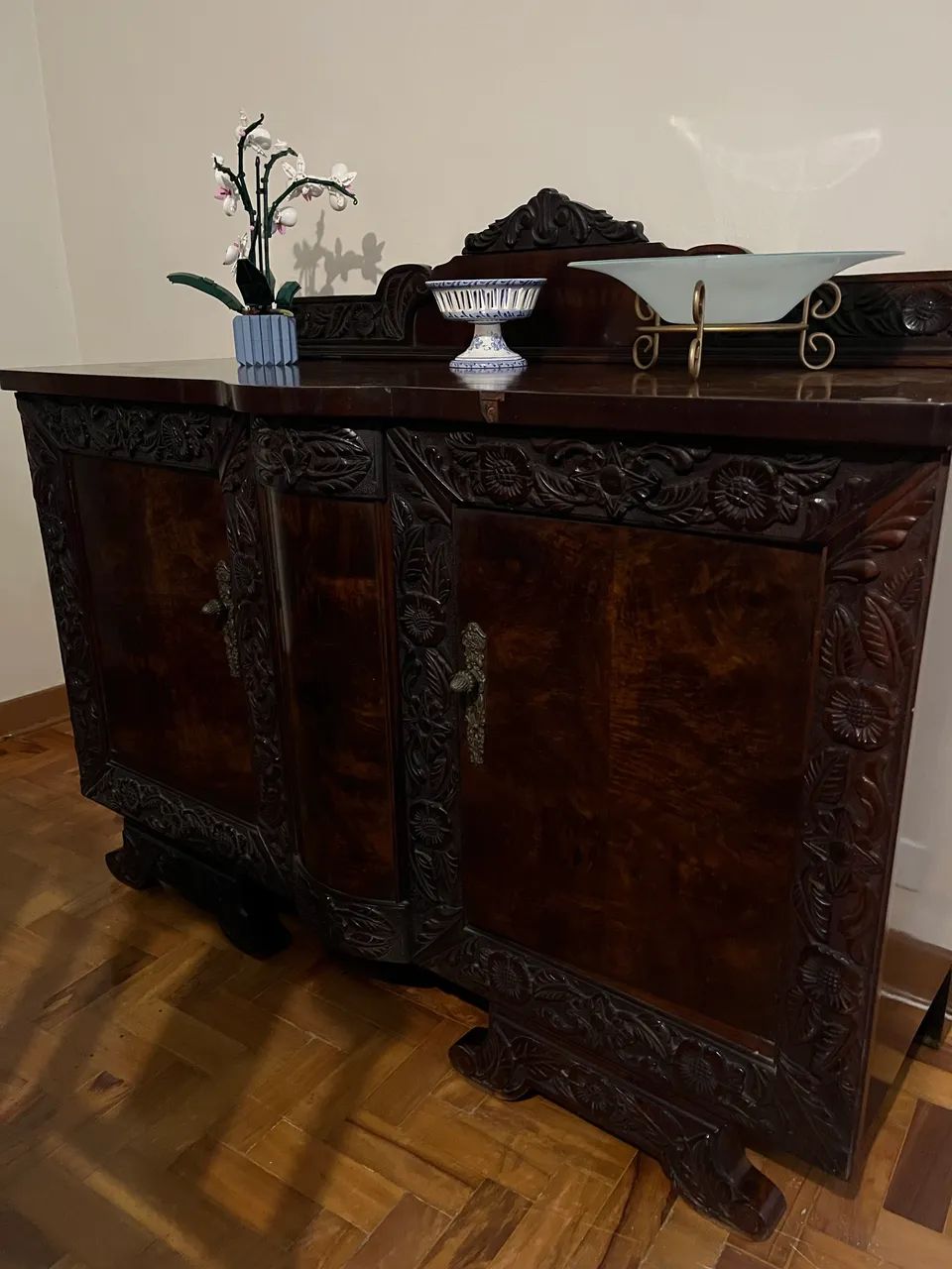 Buffet / Aparador Colonial em Madeira Maciça 