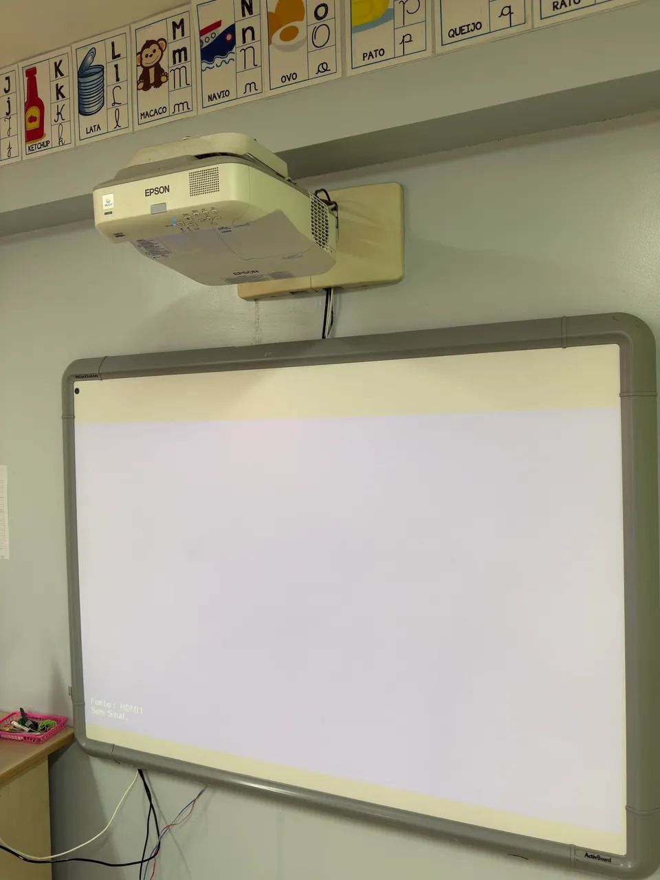 Projetor Epson BrightLink Pro 1430Wi - Foto 4