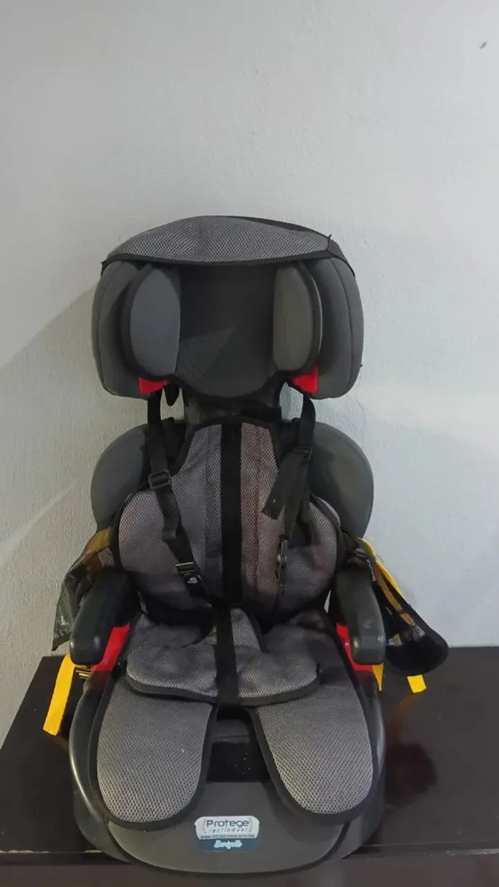 Assento de carro infantil 