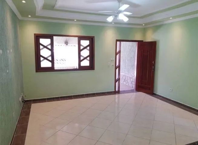 Casa com 2 Quartos em Excelente Região
