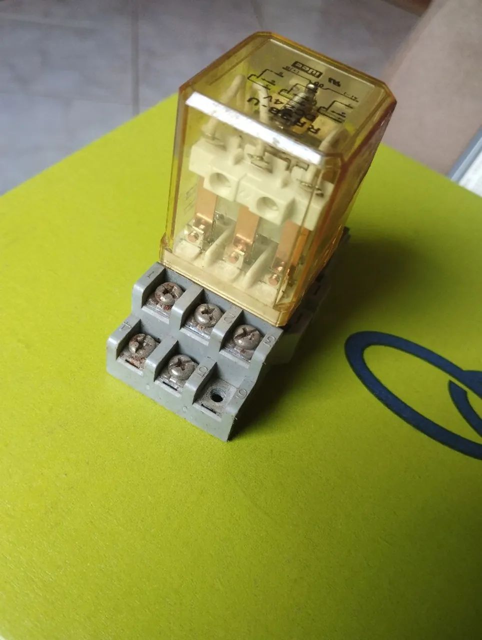 Relés RR3B-U com base - Foto 2