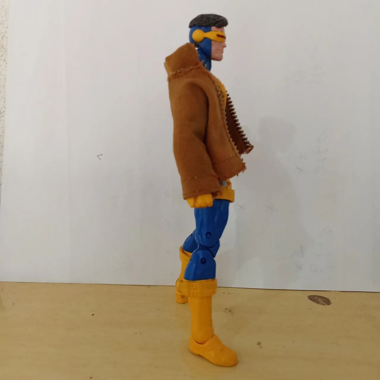 Jaqueta e cabeça Head Custom Cyclops Marvel legends. - Foto 3