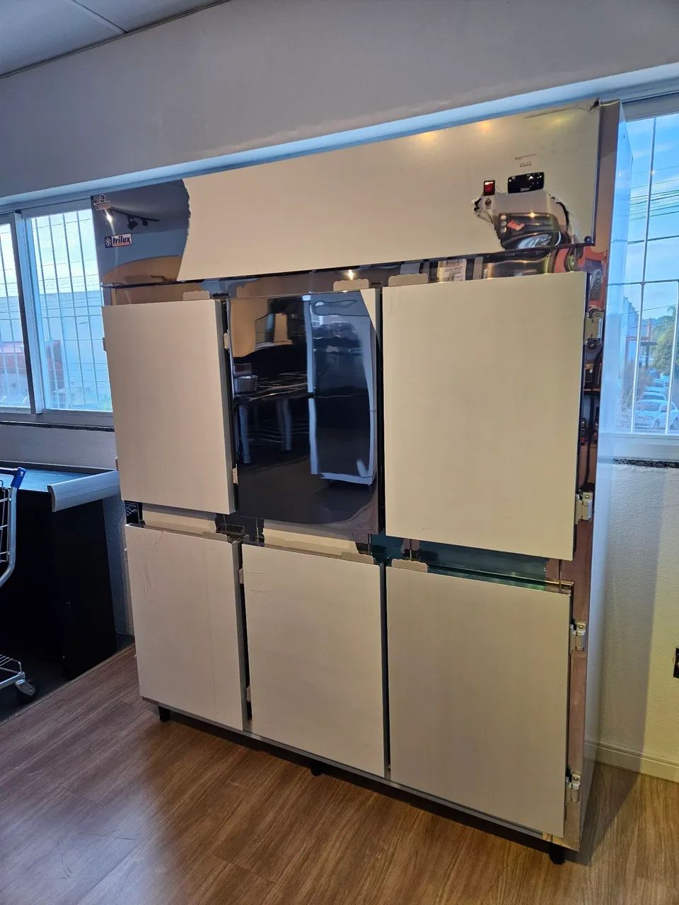 geladeira comercial de 6 portas inox
