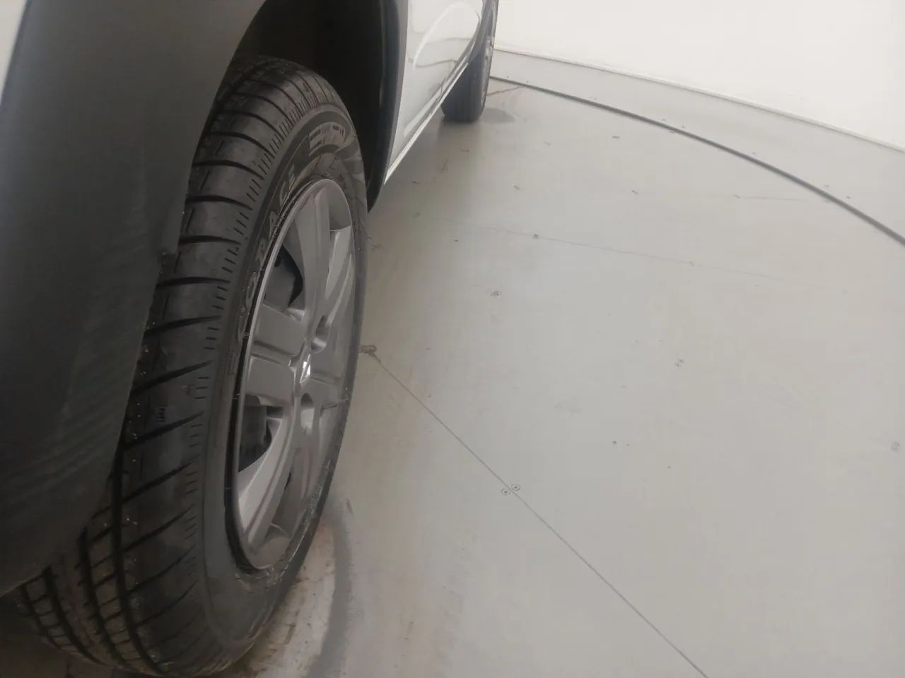 Renault Kwid 1.0 Zen, foto 14 de 18