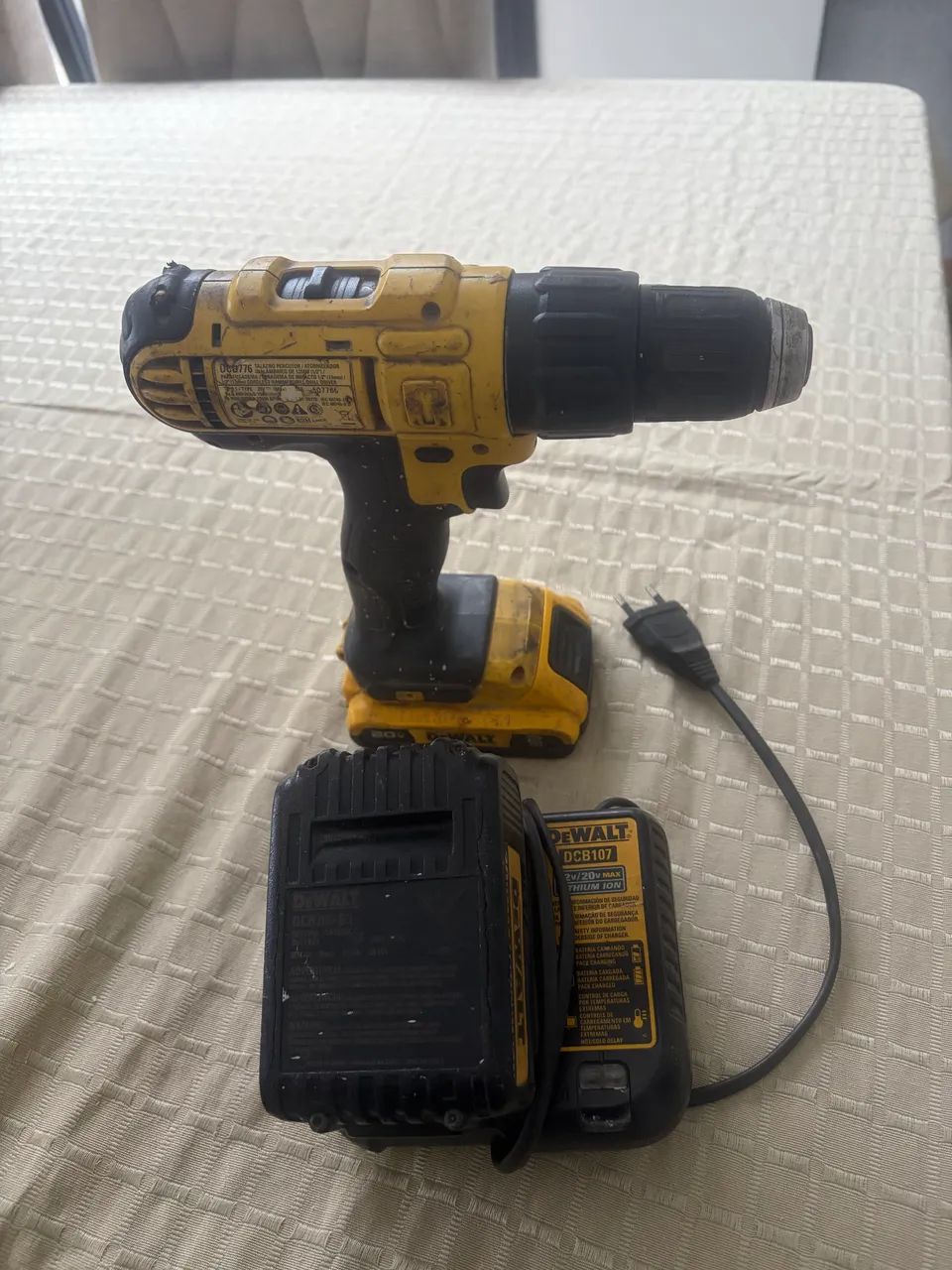 PARAFUSADEIRA DEWALT