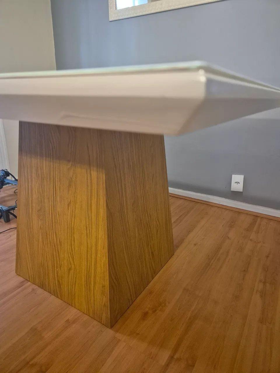 Mesa para 8 lugares com tampo de vidro - Foto 4