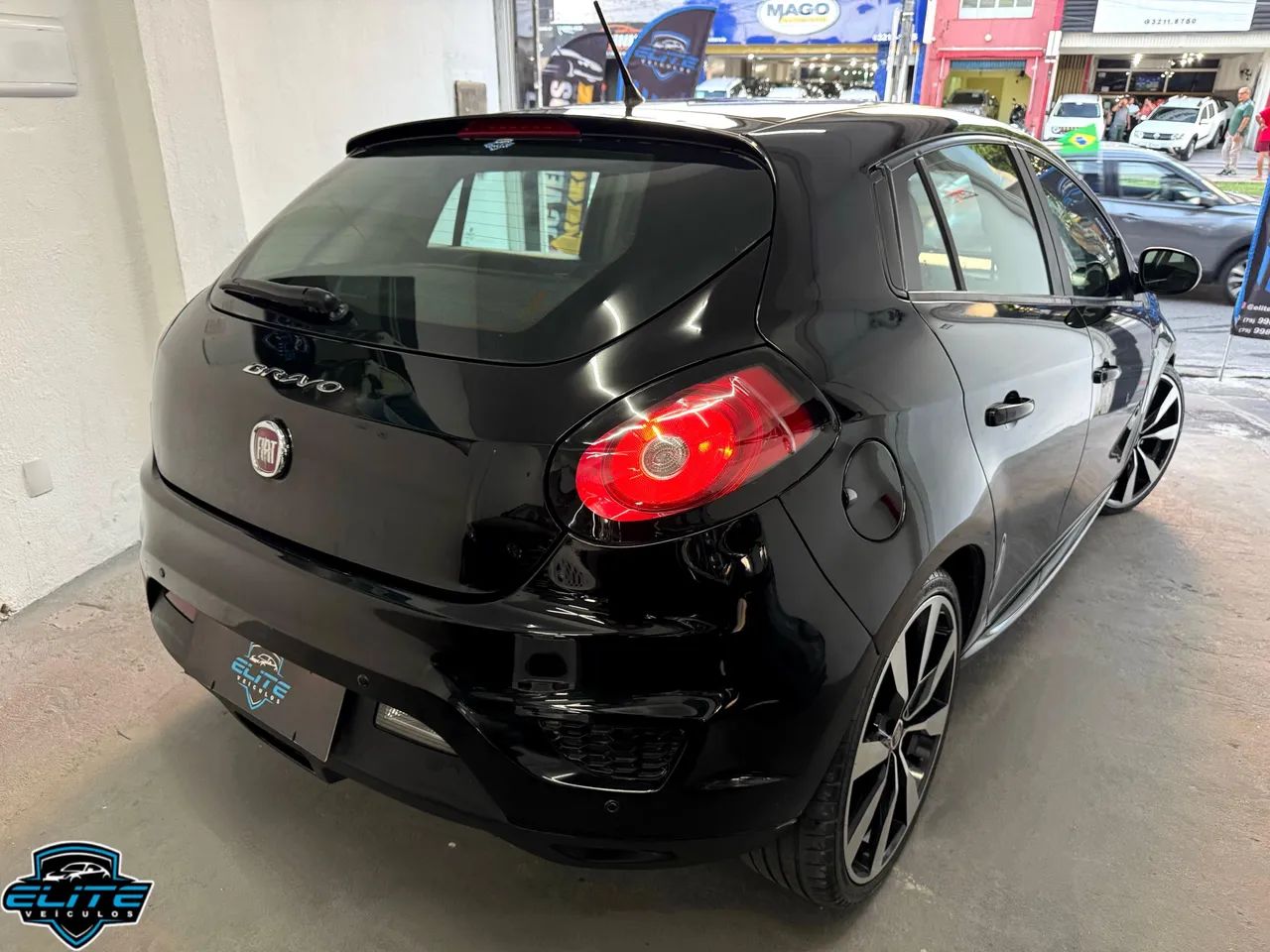 Fiat Bravo Essence Dualogic 1.8 Flex 16V 5P 2016 - Foto 4