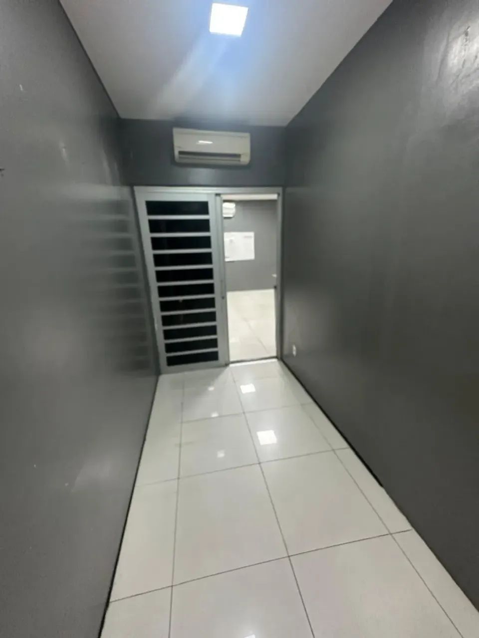ALUGA-SE EXCELENTE PRÉDIO COMERCIAL- no Centro da cidade, próximo à Beira-Mar - Foto 5