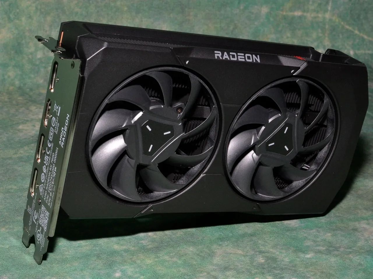 RX 7600 Founders edition