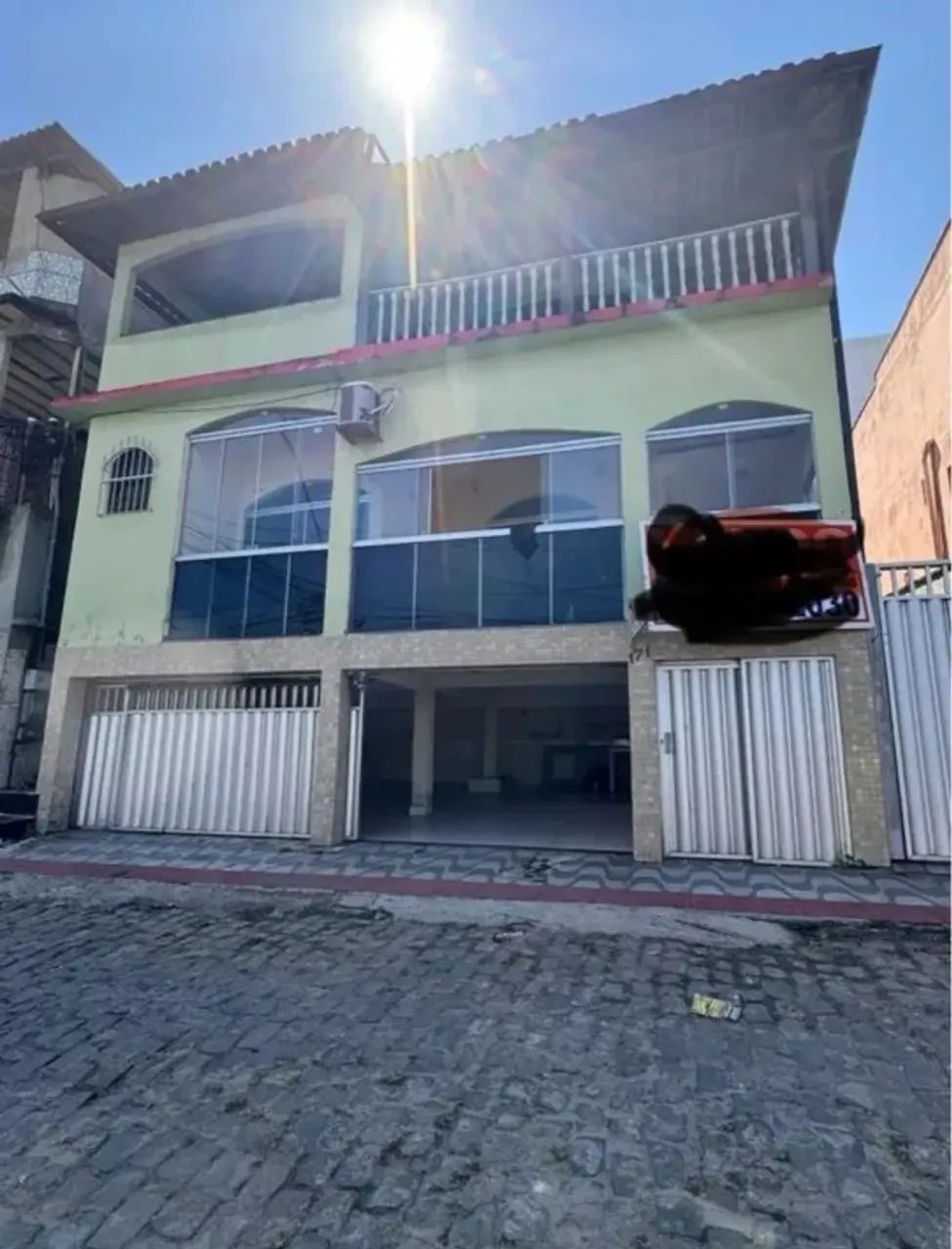Imóvel na Glória possuindo 5 residências