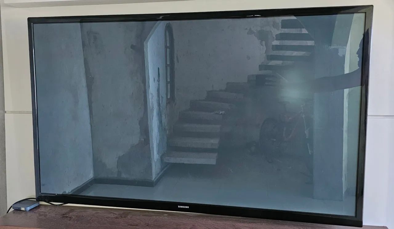 Tv 60' new plasma com defeito y-sus