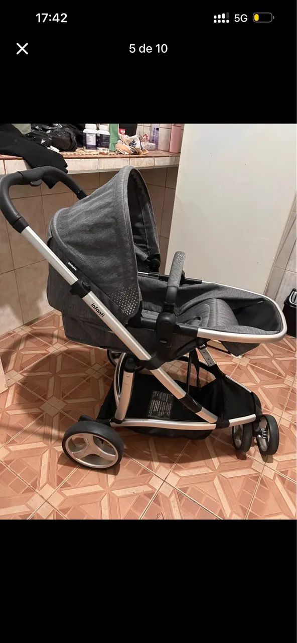 Carrinho de bebê com bebê conforto e base  - Foto 3