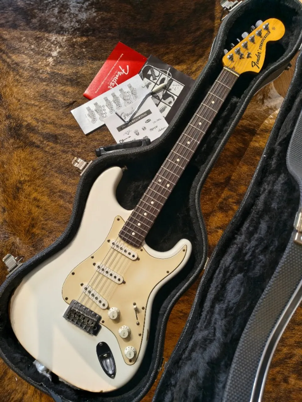 Fender Stratocaster Highway One made in USA - Instrumentos