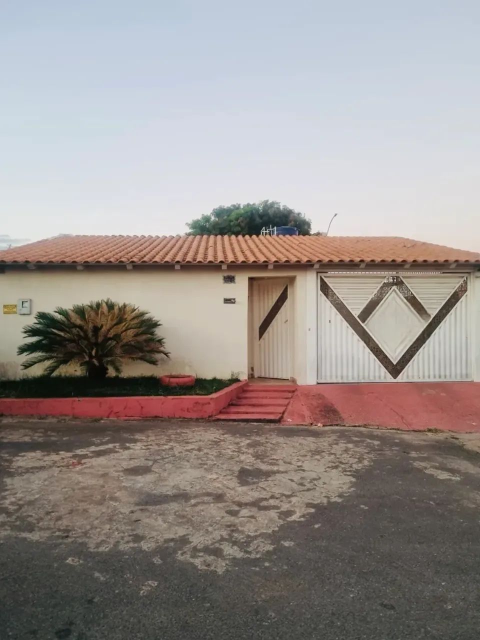 Vendo linda casa reformada no Leste do Gama - Foto 3