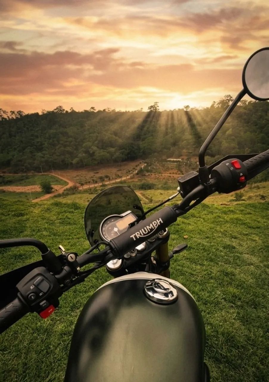 Triumph Scrambler 400x 24 /25  - Foto 2