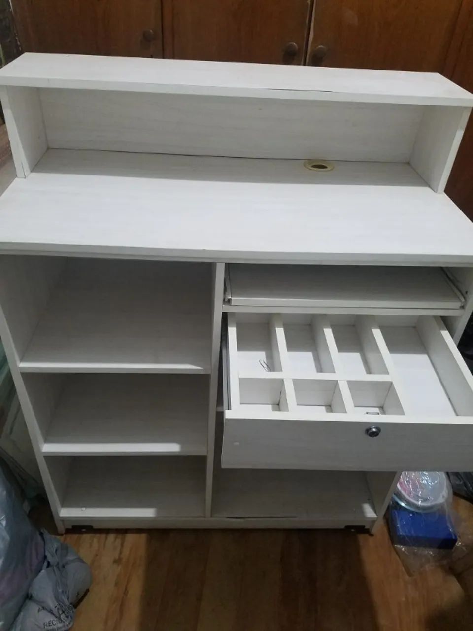 Balcão Caixa Branco