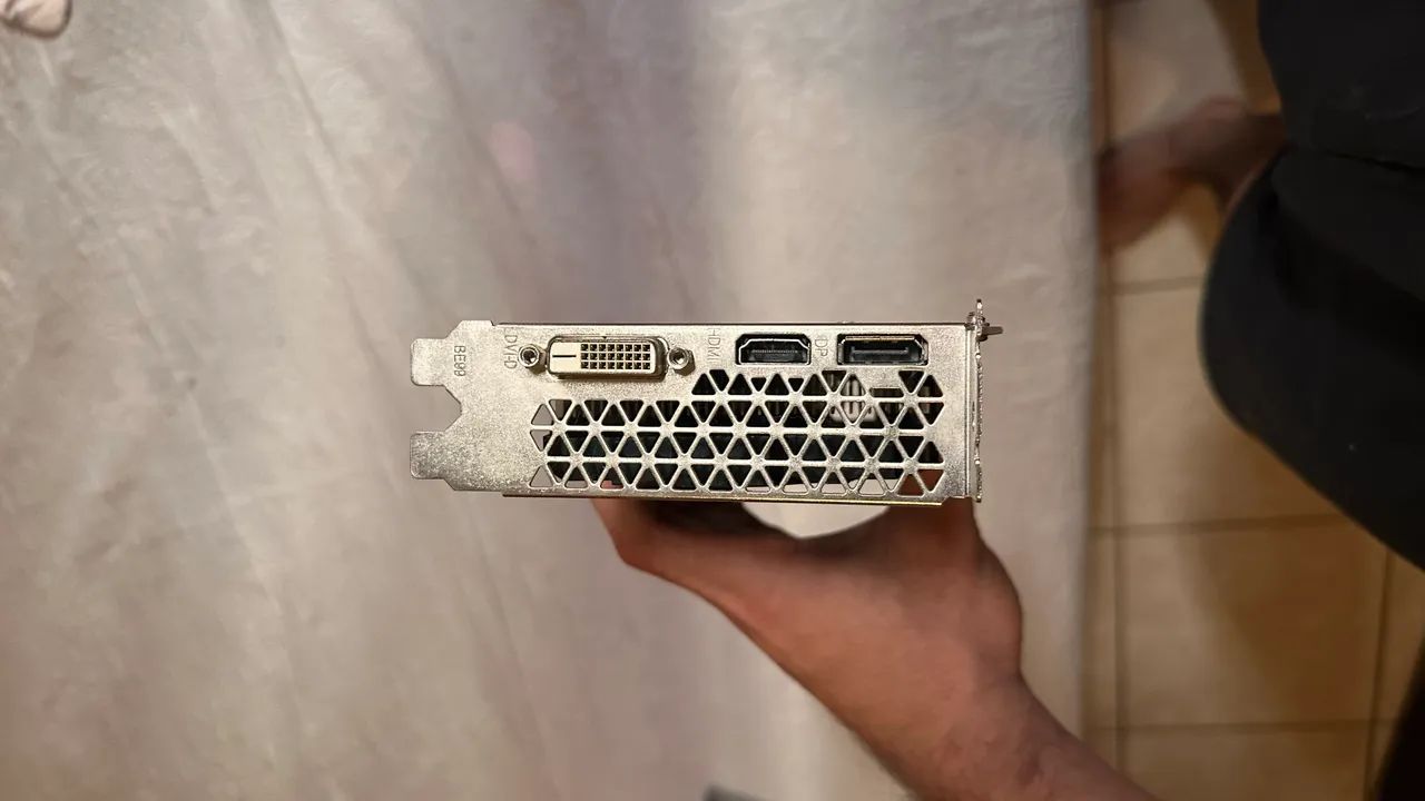 PLACA DE VÍDEO AFOX RX 550 2GB - Foto 2