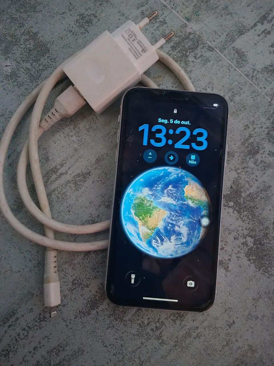 Iphone 11 64gb troco em Android com volta - Foto 3