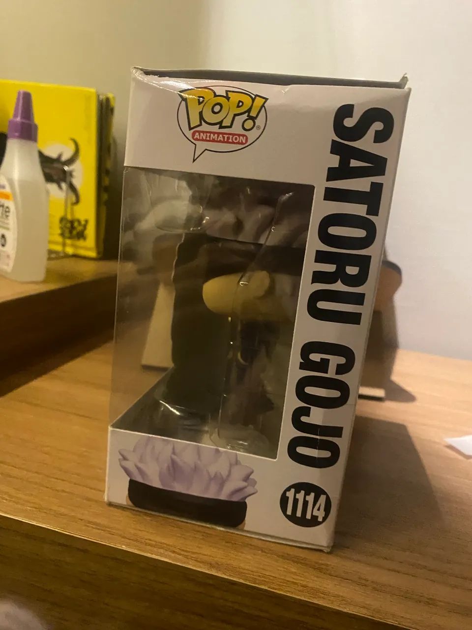 FUNKO POP SATORU GOJO COM CAIXA