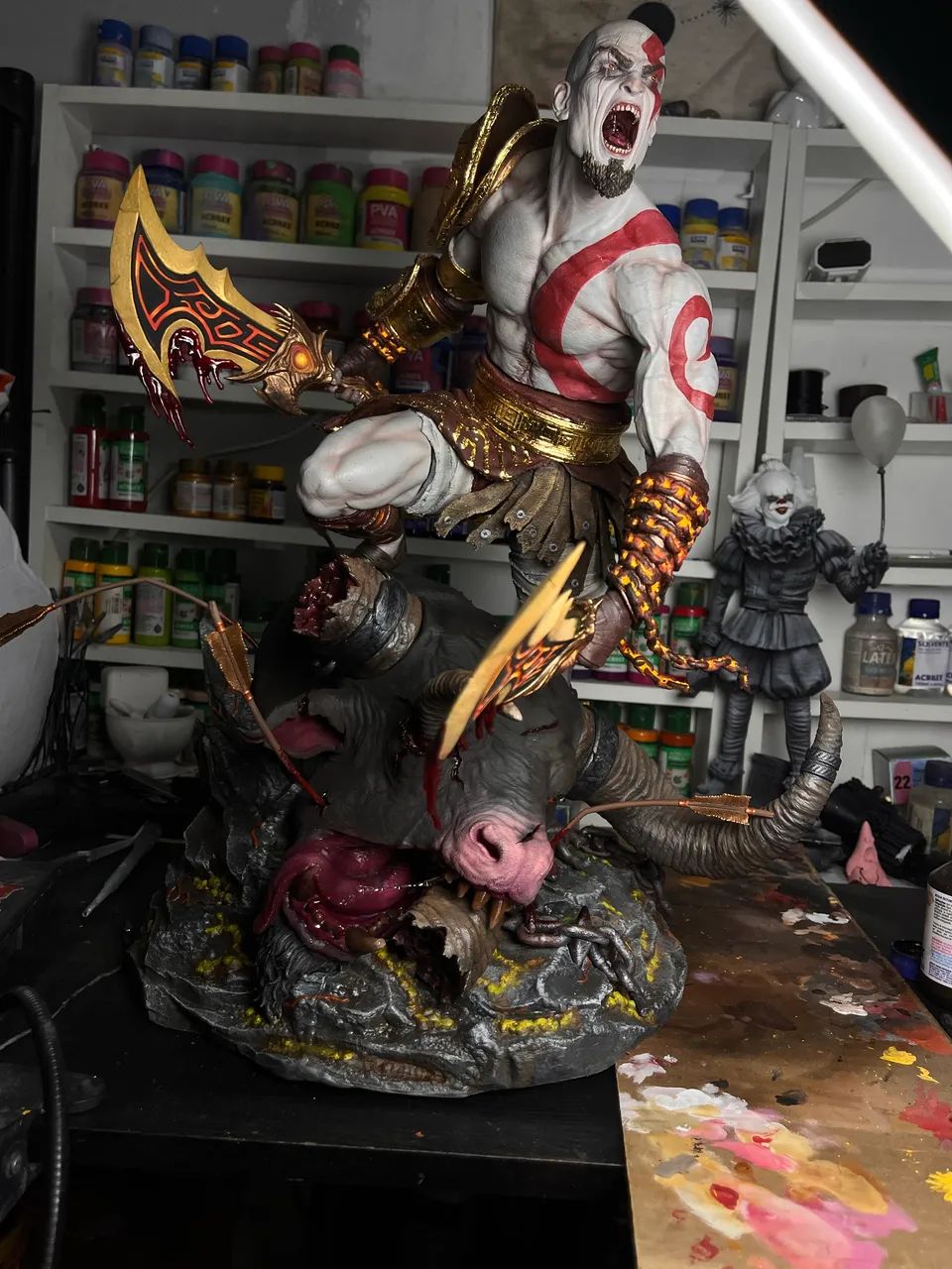 Figure Kratos  colecionável 45cm - Foto 5