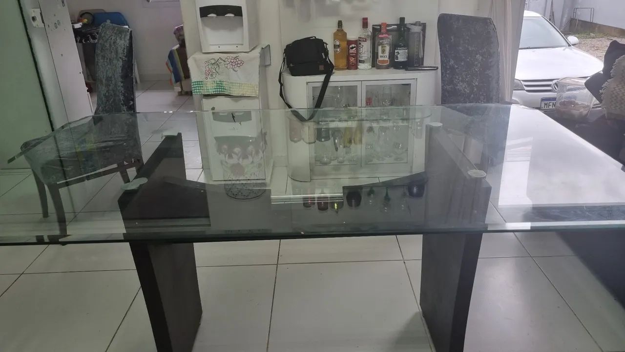 Vendo mesa de vidro sem as cadeiras  - Foto 2