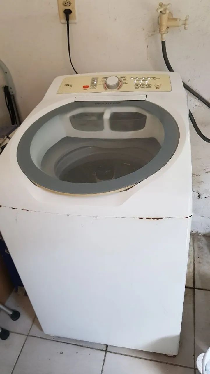 Máquina de lavar roupas 