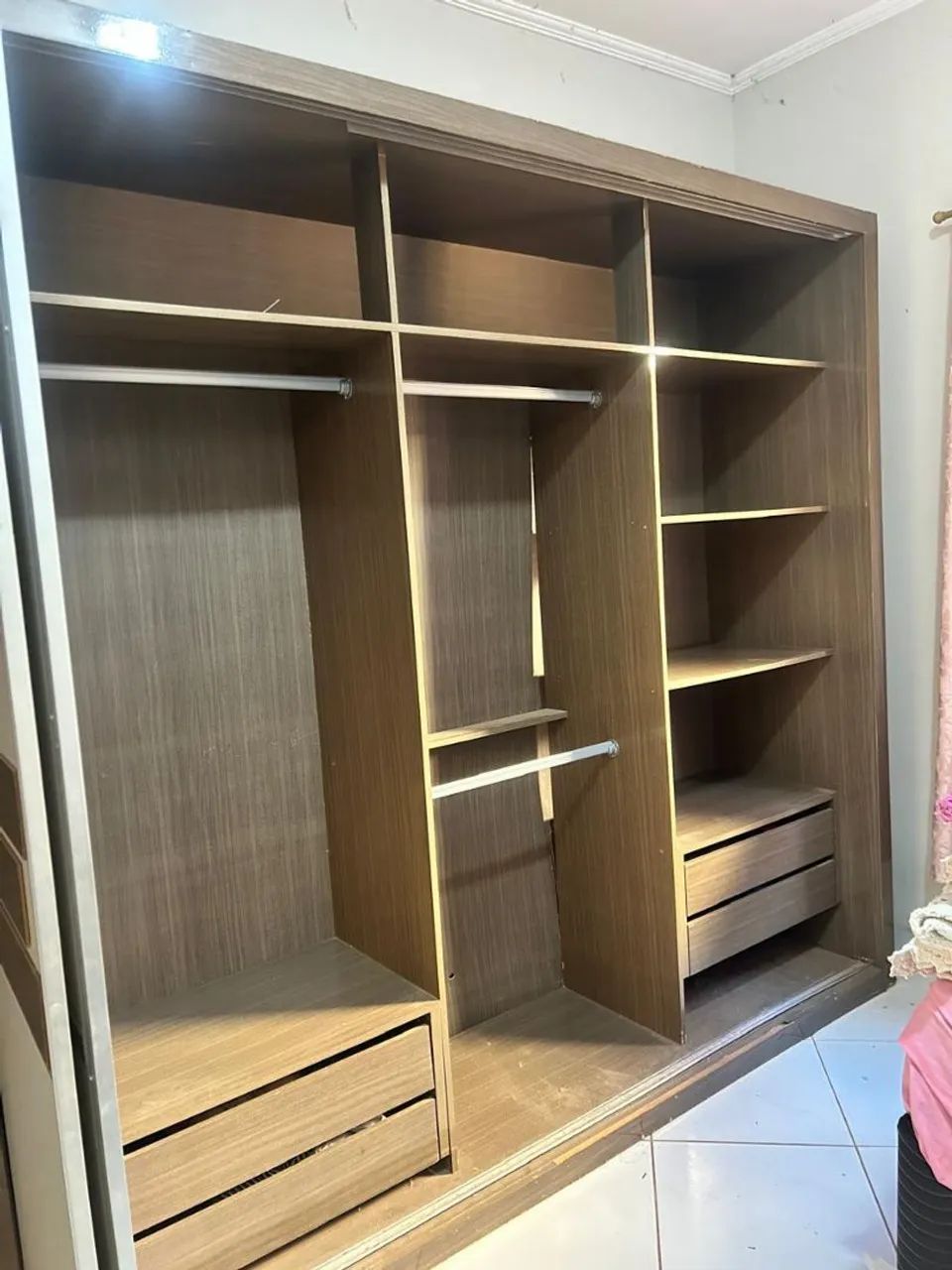 Guarda roupa casal