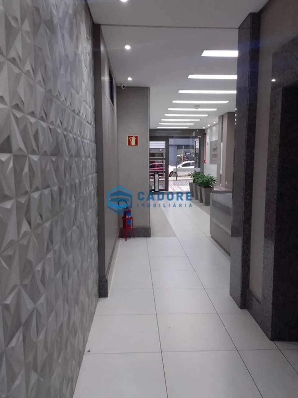 SALA AÉREA NO CENTRO COM 22m² - Foto 2