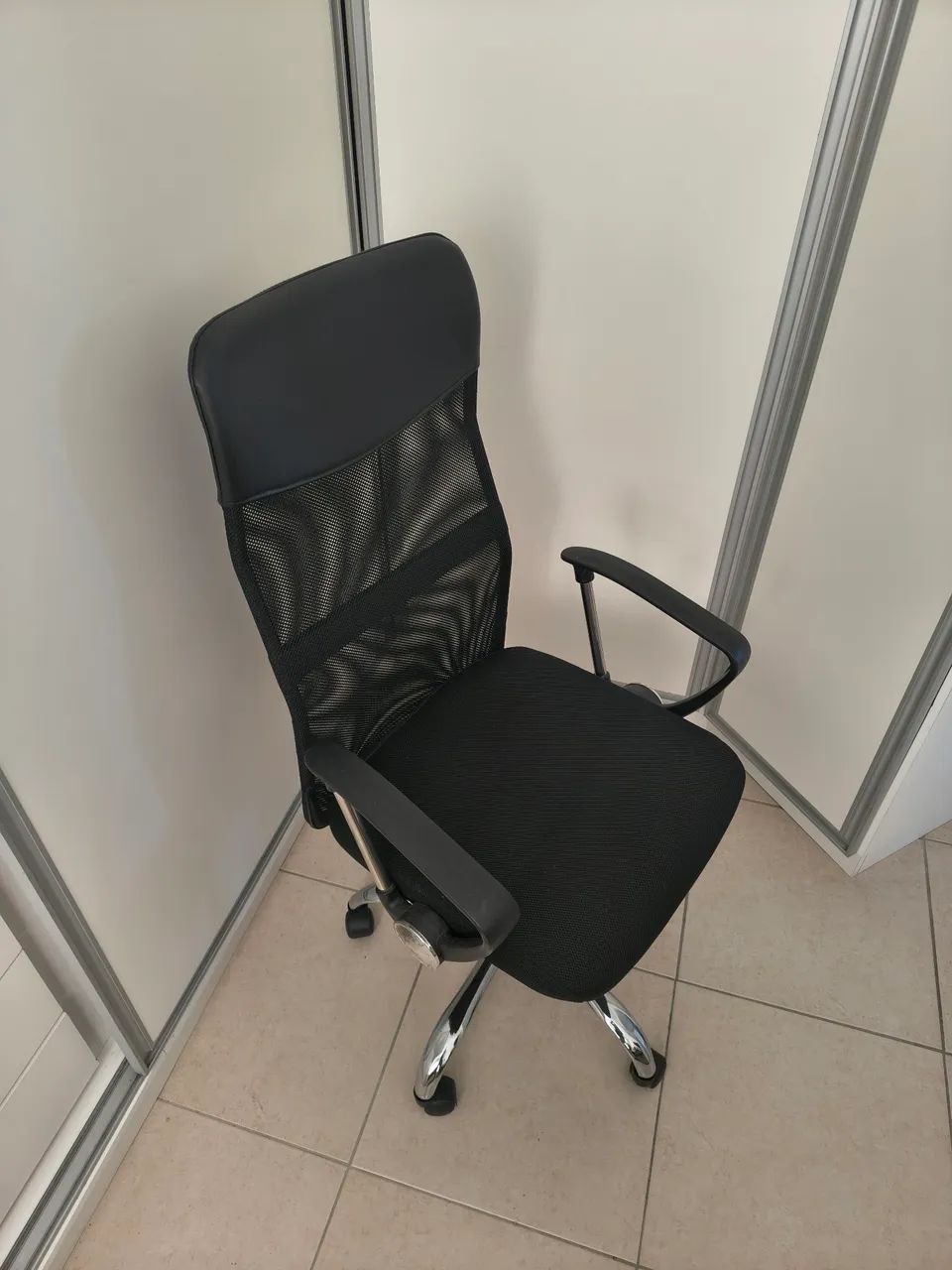 CADEIRA DE ESCRITÓRIO 