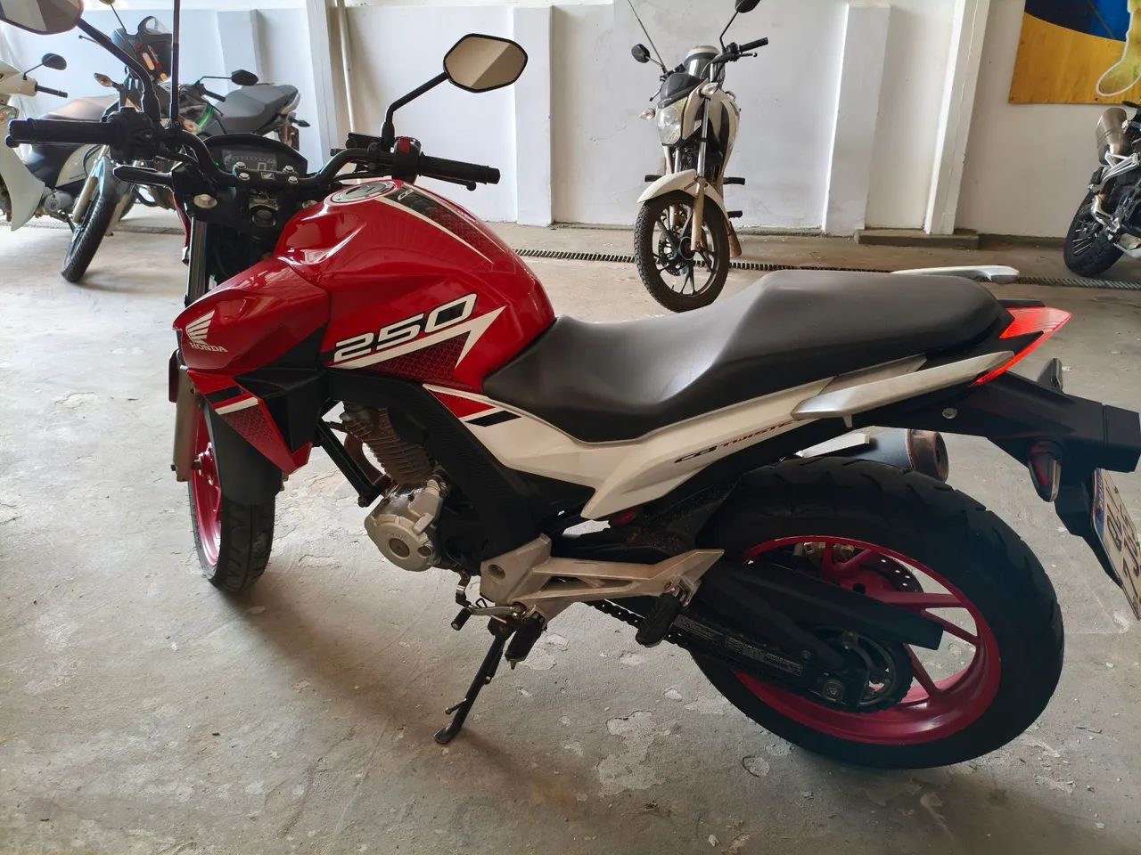 CB Twister 250cc - Foto 3