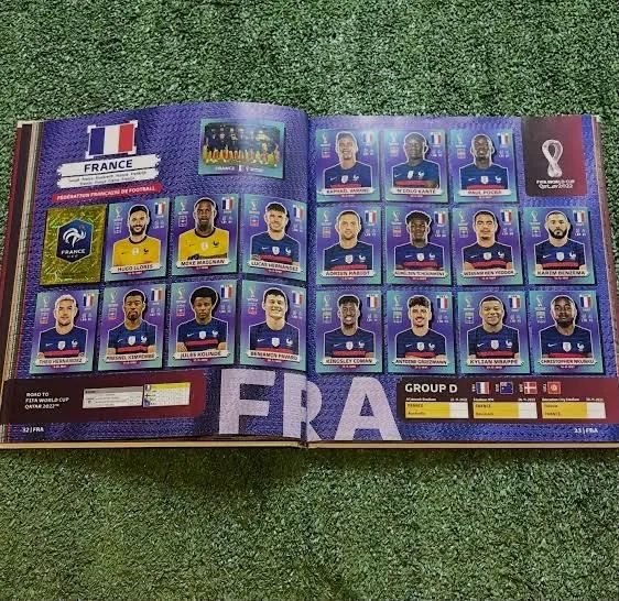 Todas figurinhas + Álbum capa dura copa 2022 - Foto 5