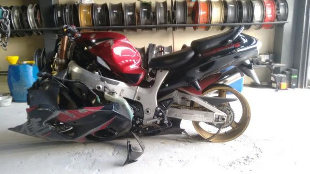 Moto Para Retiradas De Peças/sucata Suzuki Hayabusa 1300 Ano 2008 e 2016 - Foto 2