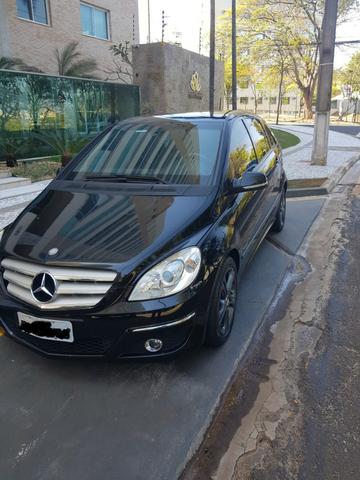 Mercedes-benz Classe B 200 - Turbo - preta - perfeito estado
