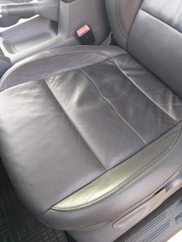 Vendo jogo de capas de banco em couro amarok higline 2014 - Foto 4