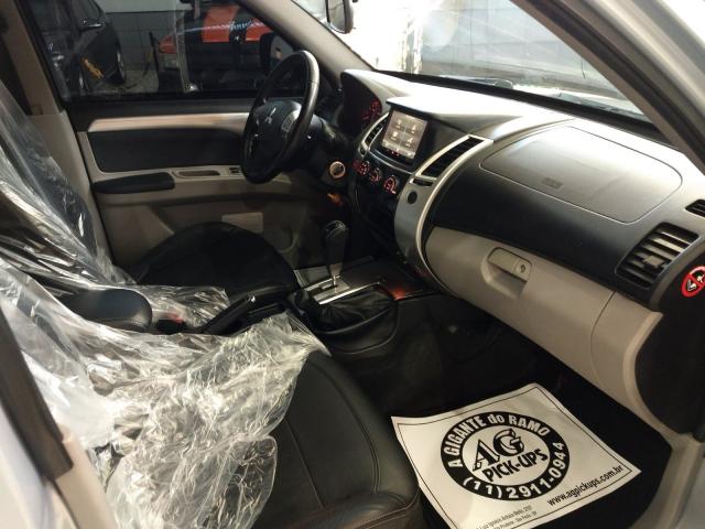 MITSUBISHI PAJERO DAKAR 2012/2013 3.2 HPE 4X4 7 LUGARES 16V TURBO INTERCOOLER DIESEL 4P AU - Foto 12