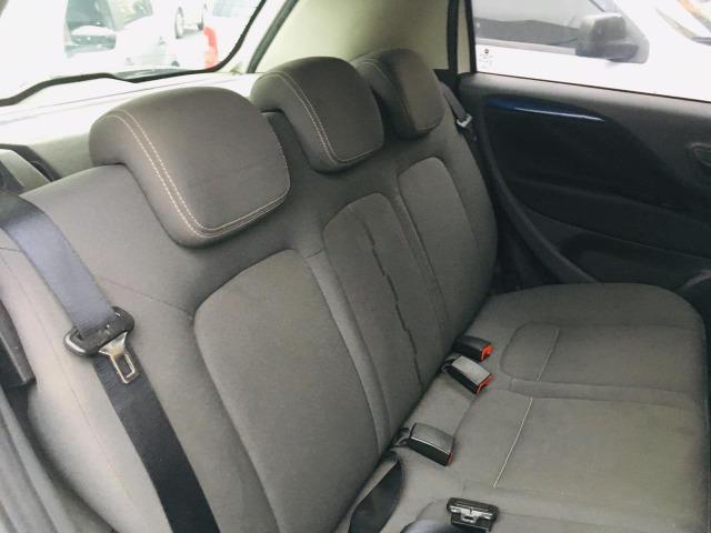 Fiat Punto 1.4 Attractive 2014 Impecável - Foto 11