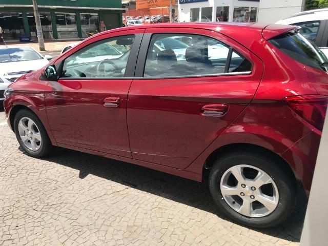 Chevrolet Onix 1.0 LT Spe/4