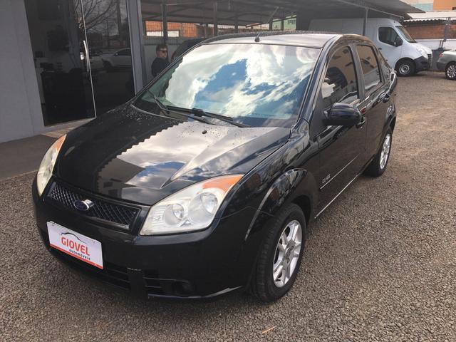Fiesta Sedan 1.6 2009/2010 - Foto 2