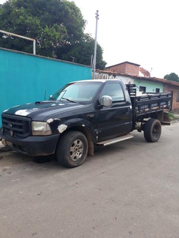 Vende-se ou troca uma caminhonete F250