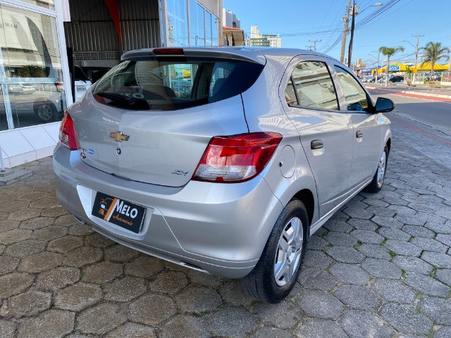 Onix Joy 1.0 Completo 2018 - Foto 5