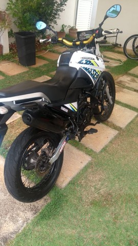 VENDO OU TROCO POR CARRO DO MEU INTERESSE
