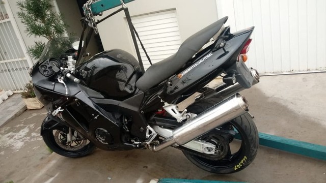 Sucata de moto para retirada de peças CBR 1000xx 1998 - Foto 3