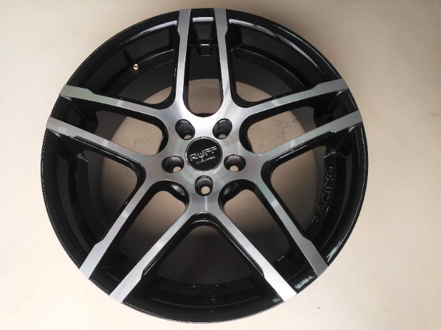 Rodas Esportivas Aro Preta Diamantada Seminova - Foto 6
