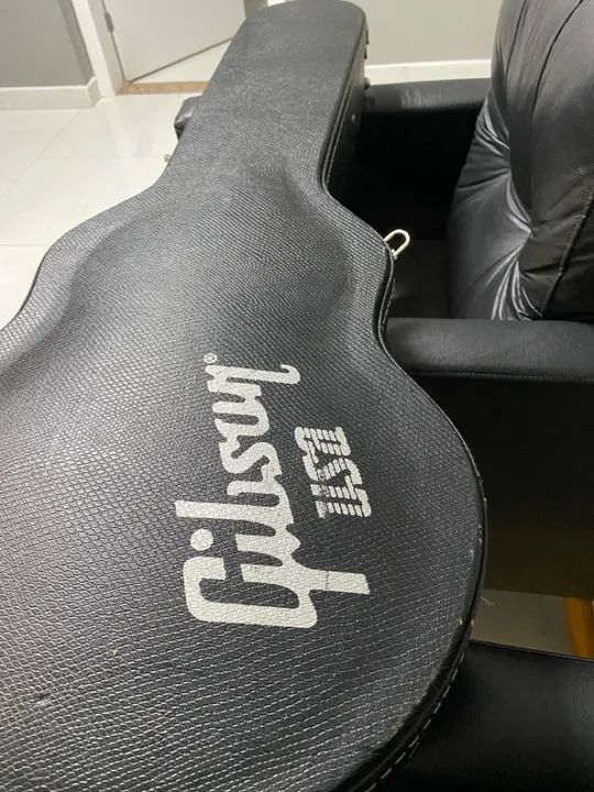 Gibson Studio 2011 - Foto 2