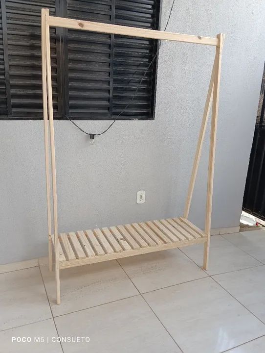 Arara cabideiro de roupa  - Foto 2